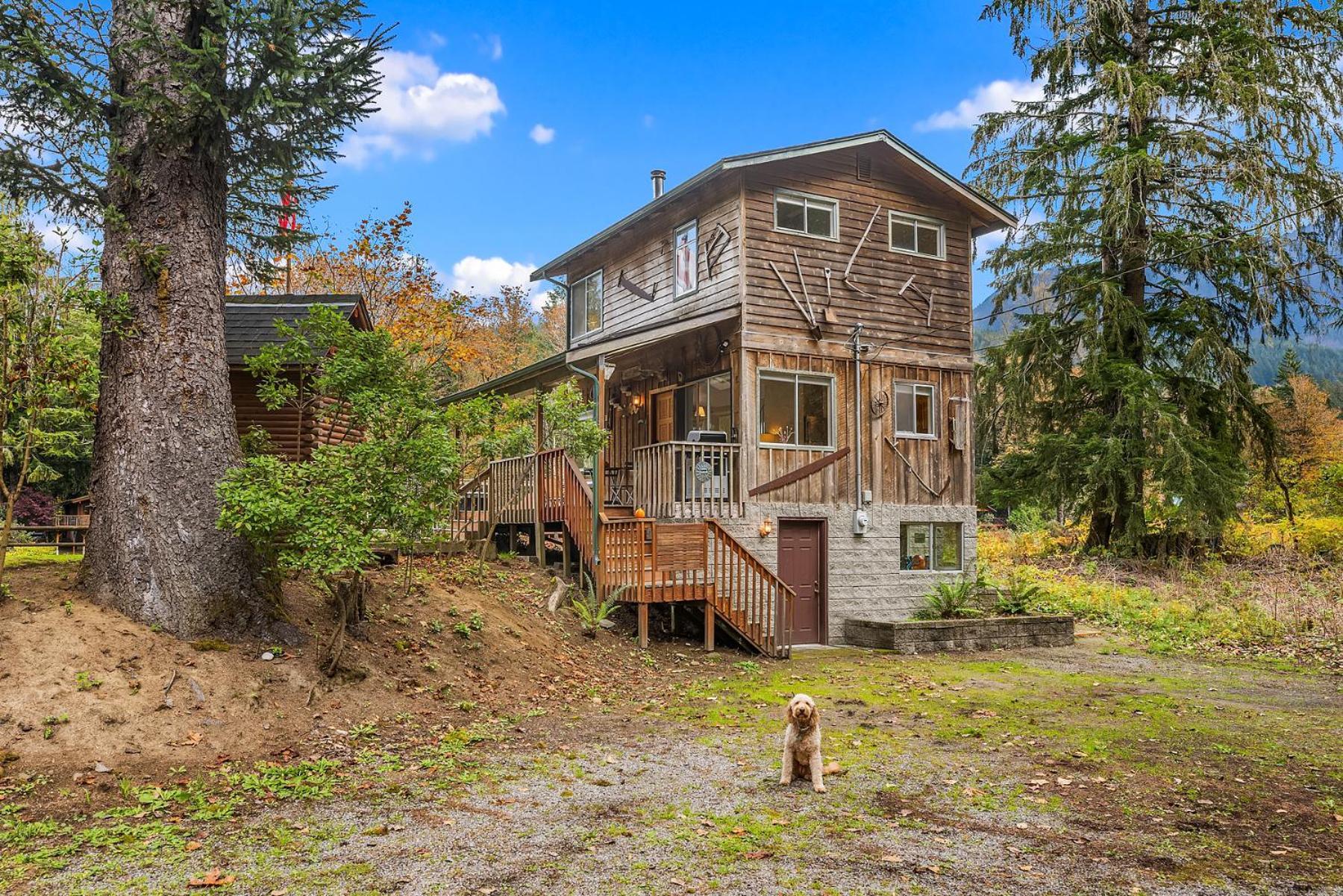 Riverfront Retreat Hot Tub Yard Gazebo And Views Villa Gold Bar Exterior photo